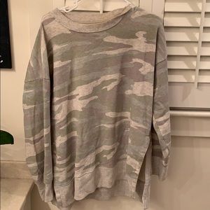Camo pullover